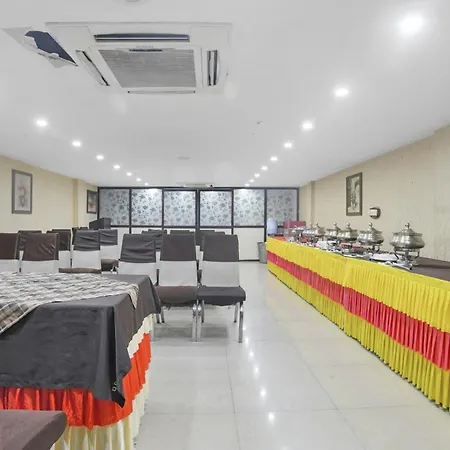 Super Townhouse Divya Palace-3