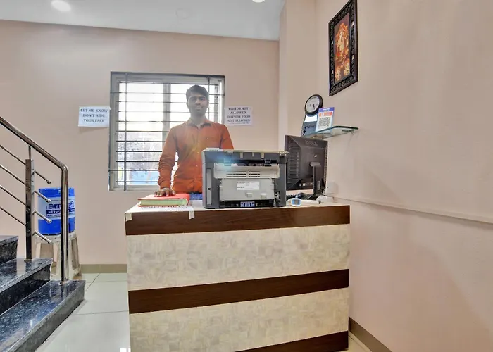 Hotel O Sai Sahara Indore